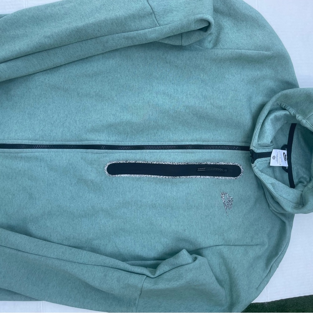 Nike zip up hoodie